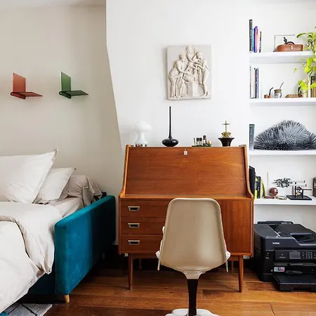 Guestready - Amelie & Eiffel, Art Of Living